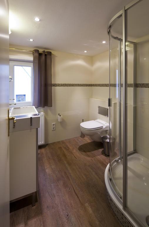Altstadtflair Apartment ฮูซุม ภายนอก รูปภาพ
